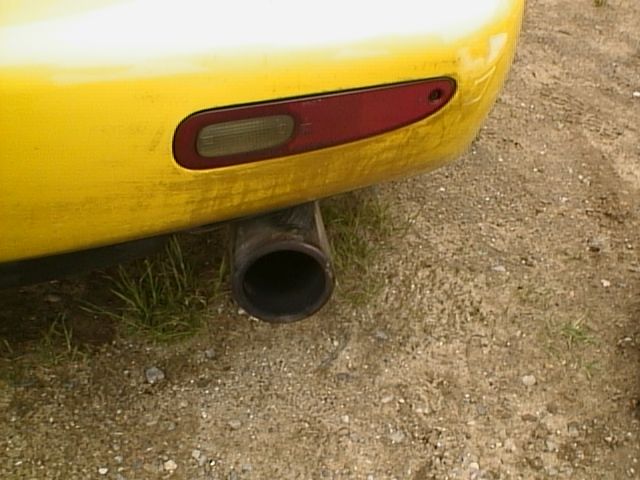 1lapa_exhaust.jpg (53054 bytes)